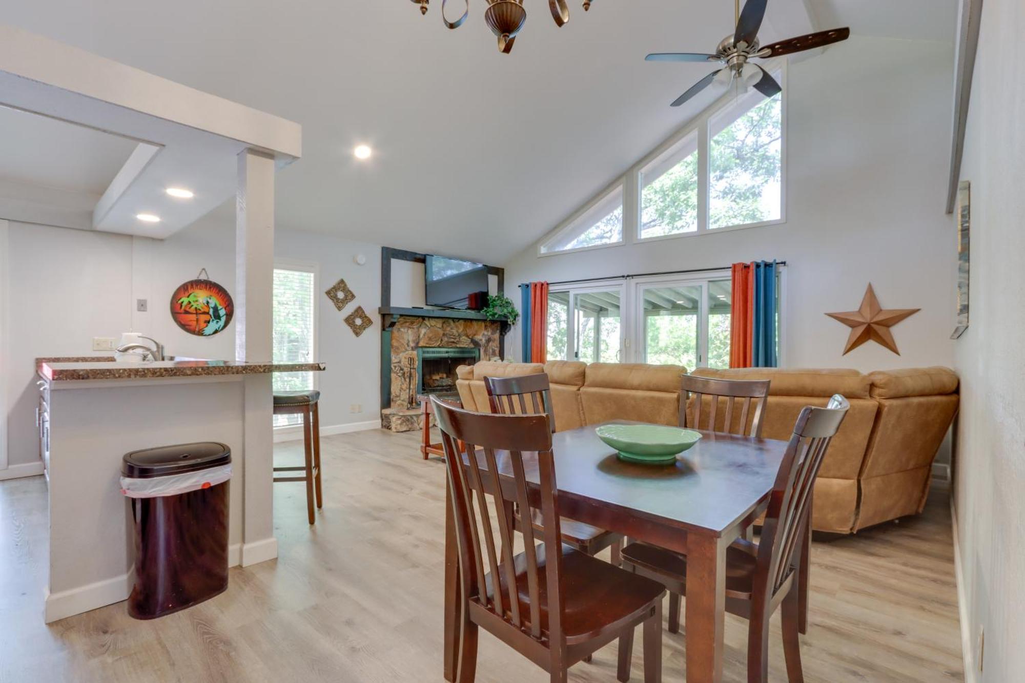 Hot Tub And Fire Pit Margaritaville Home! شاطئ أوسيدج المظهر الخارجي الصورة